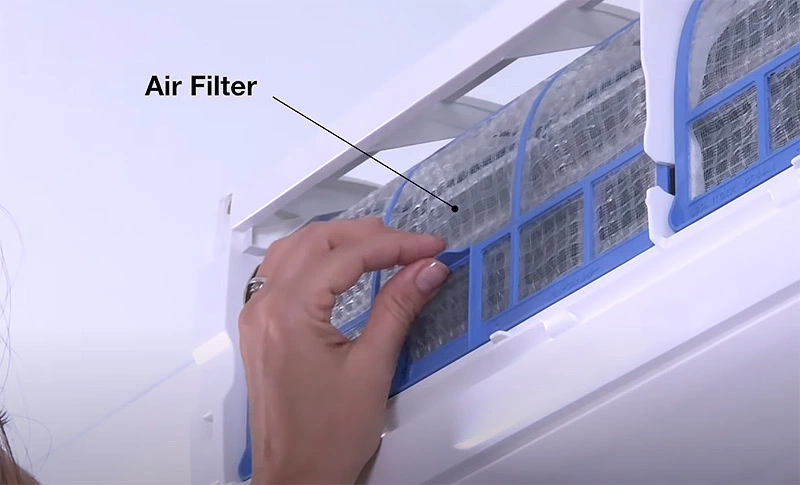 Cleaning the air filters and air ducts