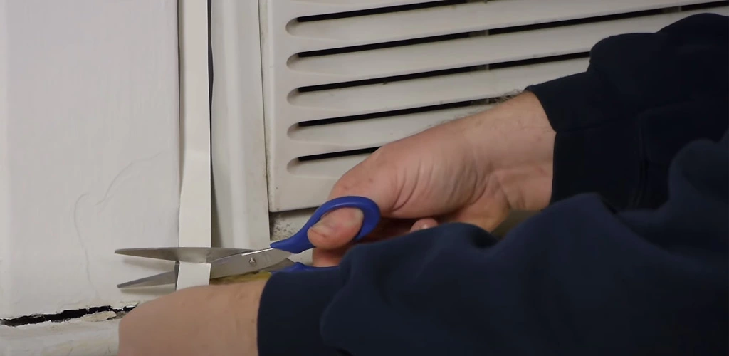 How to seal a window air conditioner for the winter